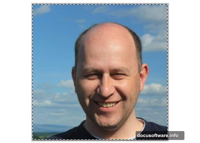 Ellipse tool marks horizontal slice location through head middle section