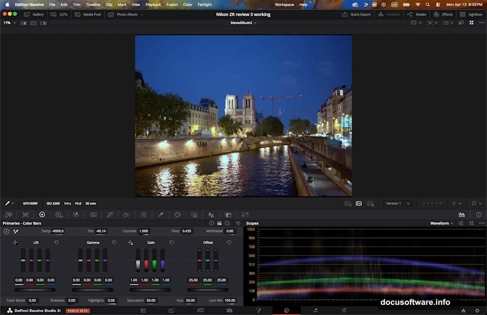 AI Magic Mask selects subject with a single click on still images