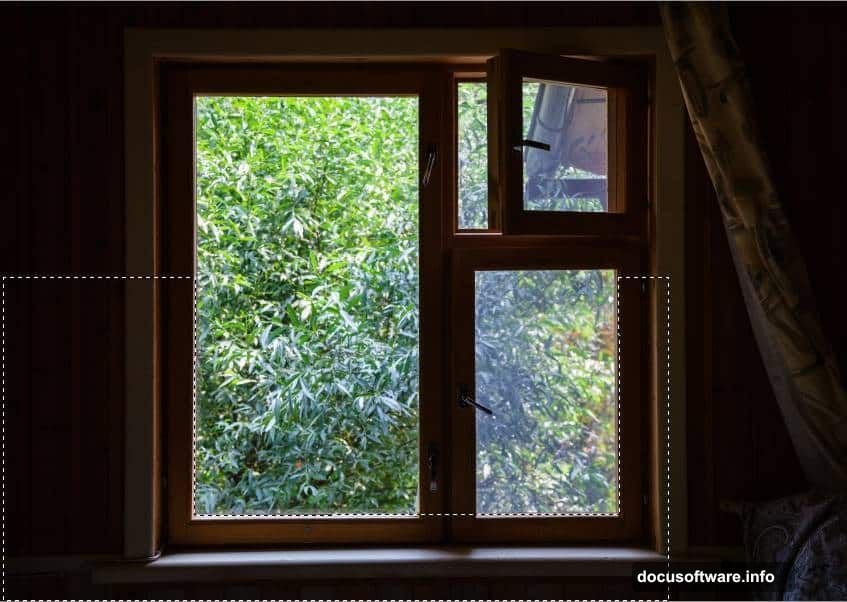 Layer mask and Brush Tool removing unwanted detail on window rail